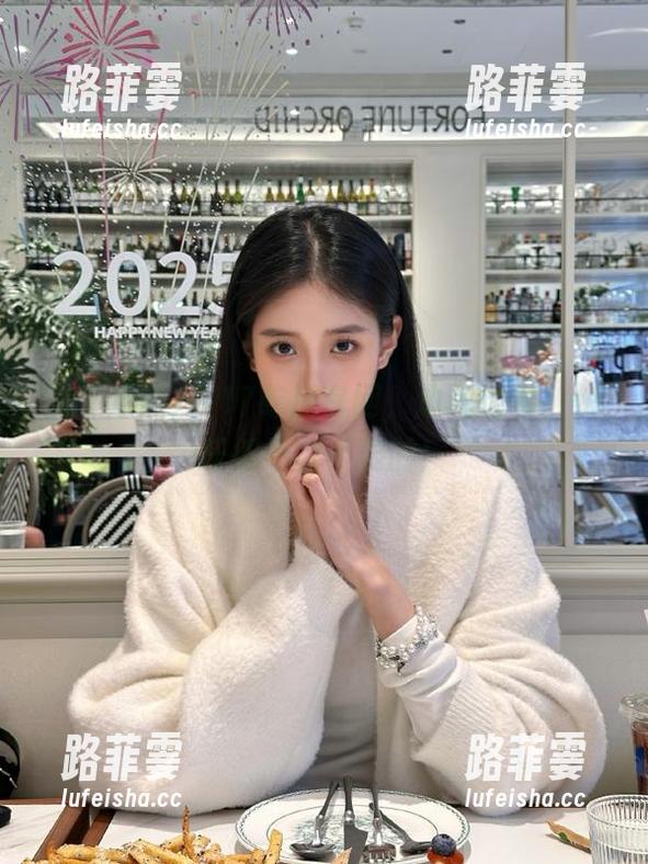 17吃瓜 在17吃瓜官网,边吃边看,快乐得不要不要的!