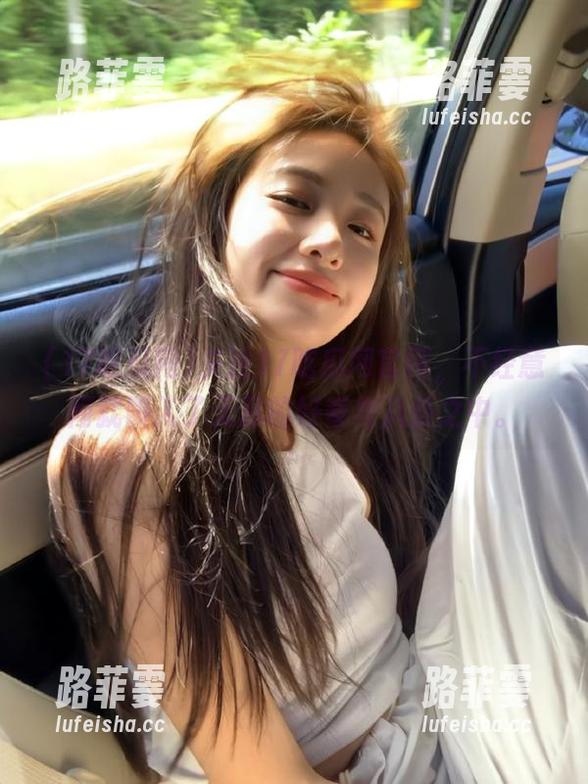 17吃瓜网 关注17吃瓜网官网,不经意间就陷入了无尽的好奇与八卦之中。