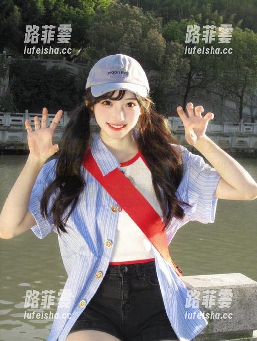 51 最新爆料,www..51里的网友也“默契”得像亲家,围成一圈“议论纷纷”的姿态很可爱。