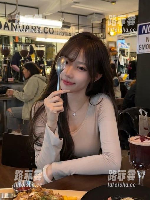 51cg 51cg1.com网页上的瓜场比我以前的八卦微信群还热闹,这种大小事儿也太精彩了吧?