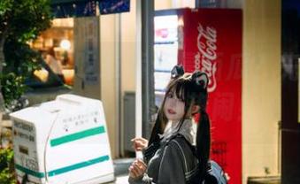 想吃草莓还是西瓜？先登录655.fun，听听热闹！