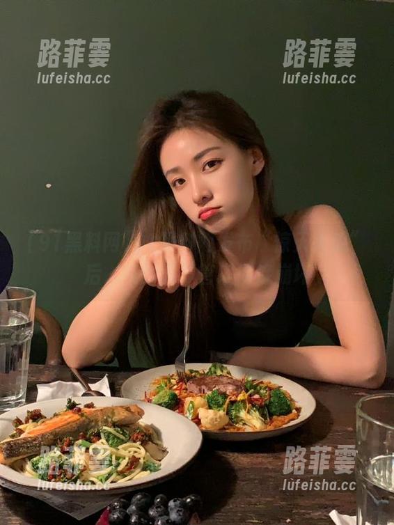 91黑料网 91黑料网发布“惊天大瓜”后,我的表情管理彻底崩坏
