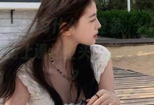 等等，为什么我登录“fuli23.se”后感觉比上课还上头，脑袋里全是八卦？