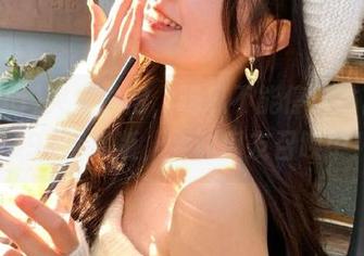 突然觉得，吃瓜不能停，拿出xgua99苹果版，全城瓜友召唤中！