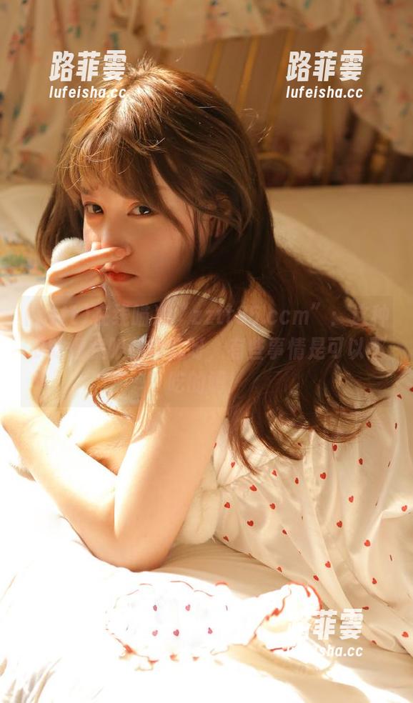 zztt 在线瞄准“zztt35.ccm”:这种瓜吃得我眼花缭乱呀,有些事情是可以不吃的吧!