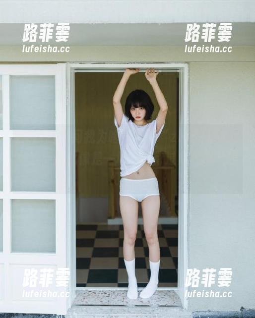 zztt 别问我为啥一直刷“zztt21”,每次更新就像是一场“期待过后失落”的幻梦。