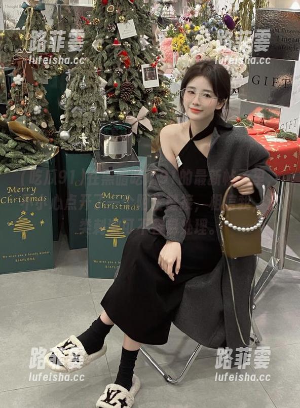 在黑暗吃瓜91的最新帖子里，不小心点开了一个陌生链接，相信我，这类刺激可不容易处理。