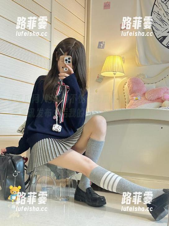 吃瓜网 吃瓜网不愧是吃瓜头头,最新影视资讯发布之后我的日常关心都被刷新了!