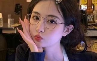 吃瓜网发布：新鲜大瓜来袭，你以为我会吃？我可是在咬牙切齿听小道消息！