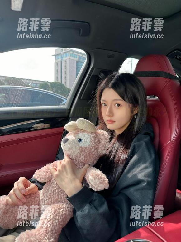 吃瓜网站 ‘吃瓜网站’:吃瓜者的永久宝藏,万能喵星人正在守护!