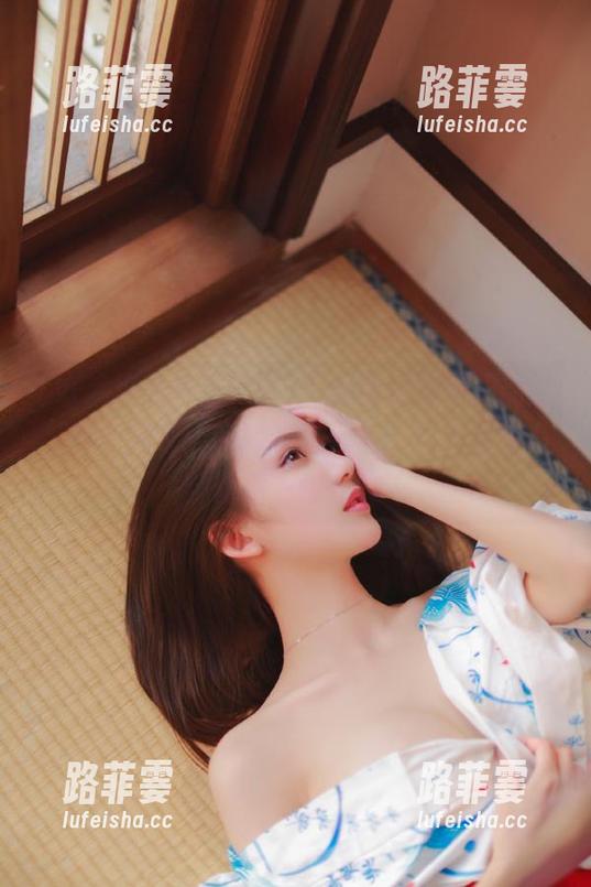 好莱坞黑料正能量 “好莱坞黑料正能量”最新地址:隐秘的星光下,有人偷偷八卦着那一缕香气…
