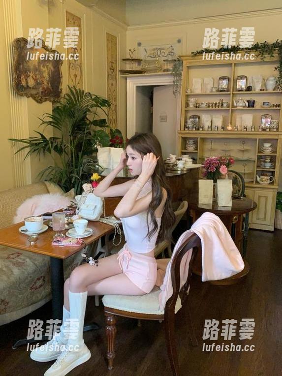 娱乐718 为什么娱乐718的官网又倒下了?服务器也该休息吧!