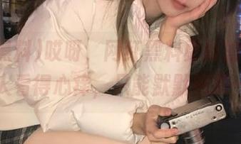 哎呀，网红黑料更新的瓜真让人看得心痒，只能默默抱怨…