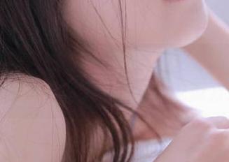 在“网红黑料”资源的陪伴下，我居然看到了不一样的吃瓜方式。