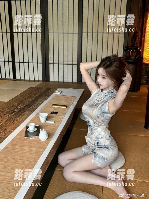 黑料不打样 你信不信,点开“黑料不打样”app,吃的瓜比你想象的还要多!