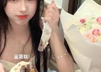 “黑料不打烊”里的付费内容真能让我震惊？跟我走，传送门在这儿等你！