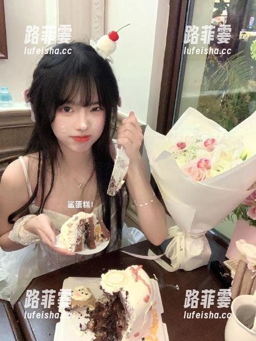 黑料不打烊 “黑料不打烊”里的付费内容真能让我震惊?跟我走,传送门在这儿等你!