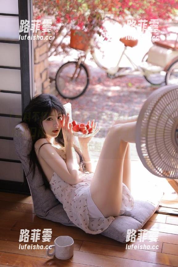 黑料不打烊 “从黑料不打烊tttzzzapp的入口闯进去,比迷宫有趣多了,跑题的感觉真不错”。