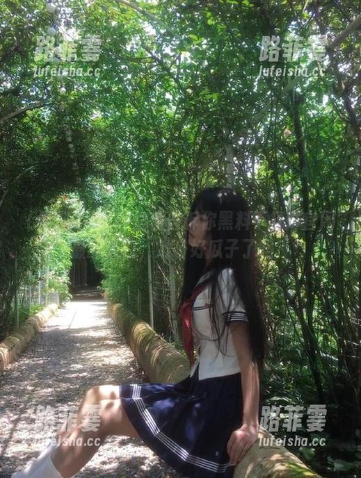 偷偷告诉你黑料不打烊官网最新入口，准备好瓜子了吗？