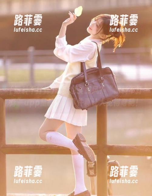 黑料不打烊 吃瓜也要跟风?“黑料不打烊”app里的热门事件真让人觉得奇葩!