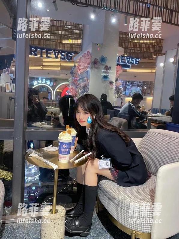 黑料不打烊 在页面上溜达,黑料不打烊让吃瓜变成了我的新兴业余爱好。