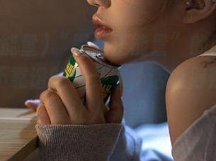 “黑料正能量”的网页就像是一个不靠谱的八卦家，话说得辣，果然没让人失望！