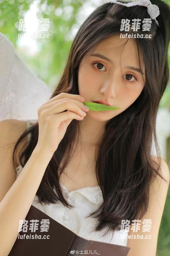 黑料正能量 掌中宝!黑料正能量fuli8.sk苹果版,让你随时随地嗑瓜聊八卦!