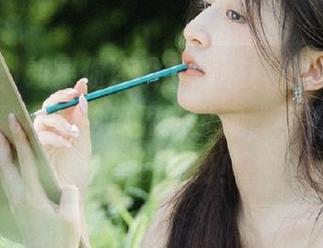 如果你还没下载黑料社app，算我输！那可是吃瓜界的宝藏，不看我反手给你发黑粉！