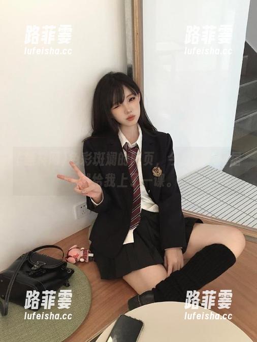 黑料网 色彩斑斓的网页,今日黑料网居然给我上了一课。