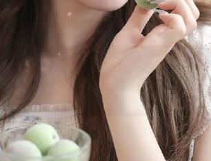 只需下载黑料网曝，吃瓜再也不怕被落下！