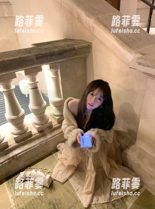黑料网站 黑料网站不收费,免费引导你走入国产吃瓜奇妙世界!